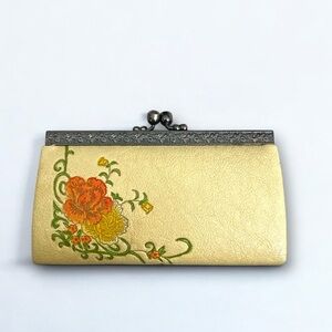 Japanese yellow tooled leather coin purse silver hardware floral design vintage